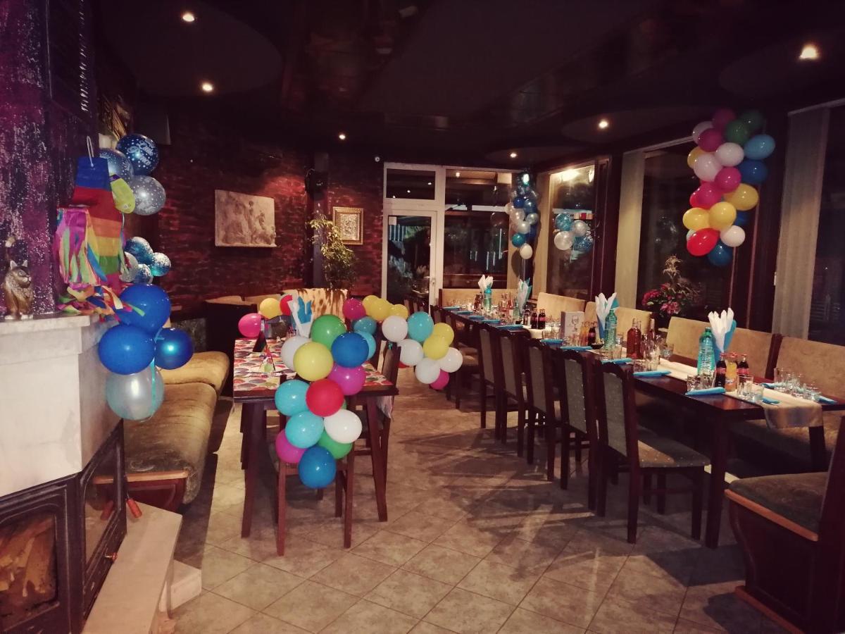 Discret Hotel & Restaurant Vladaya エクステリア 写真