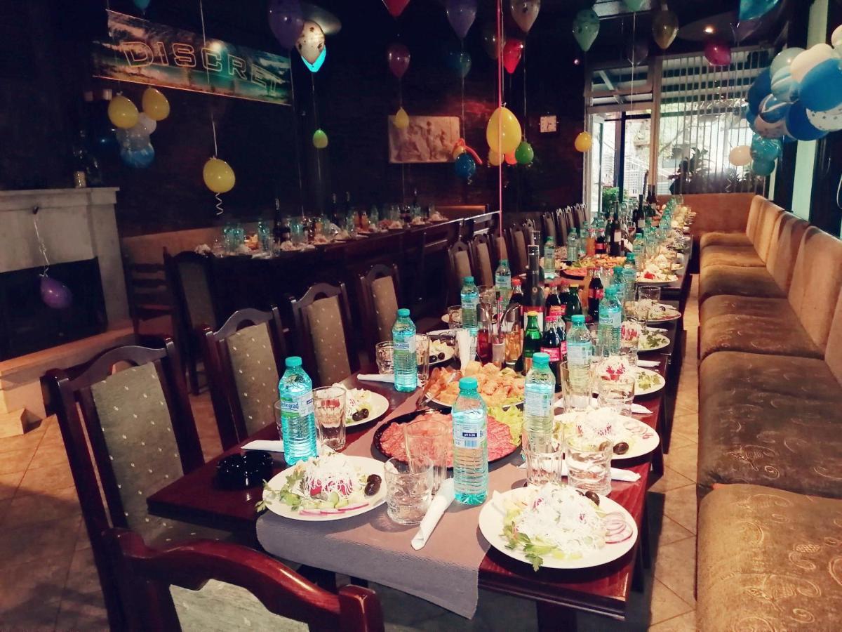 Discret Hotel & Restaurant Vladaya エクステリア 写真