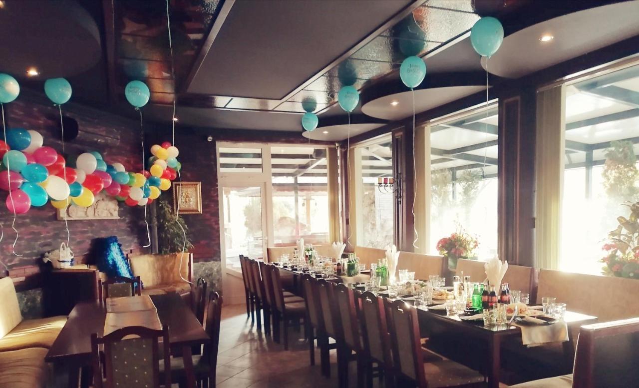 Discret Hotel & Restaurant Vladaya エクステリア 写真