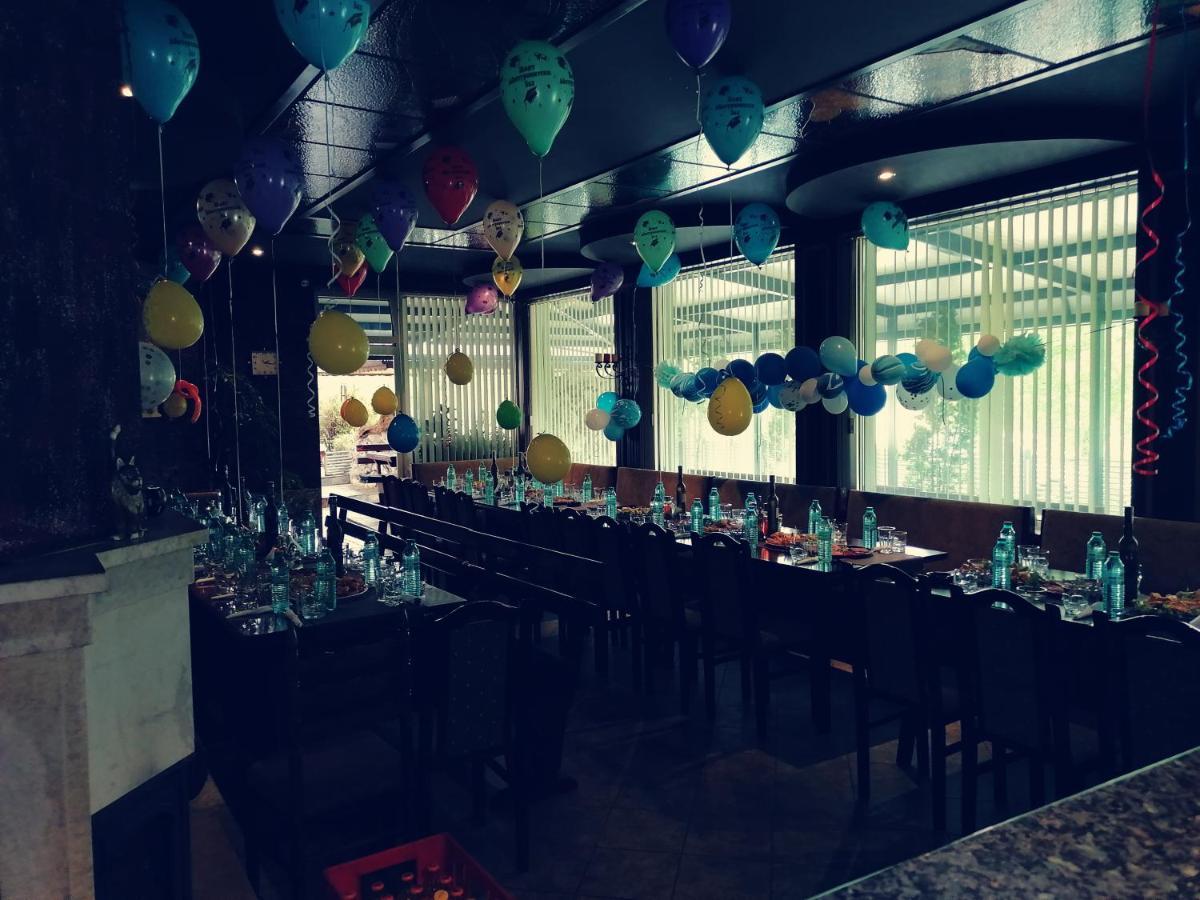 Discret Hotel & Restaurant Vladaya エクステリア 写真
