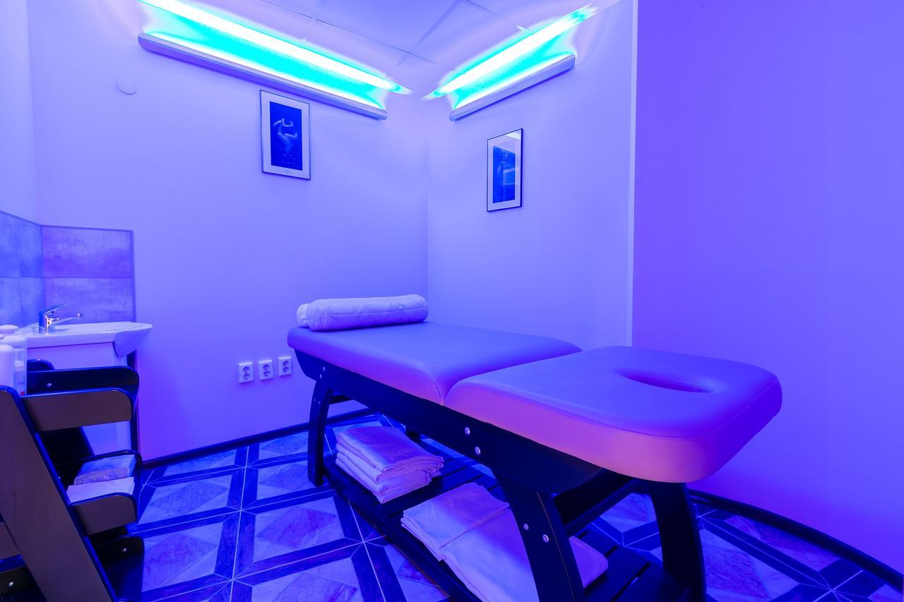 Discret Hotel & Restaurant Vladaya エクステリア 写真