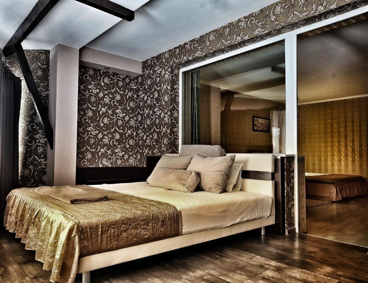 Discret Hotel & Restaurant Vladaya エクステリア 写真